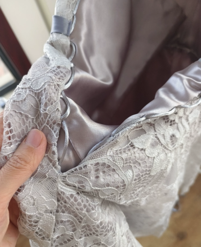 Mini robe de soirée en satin, sans bretelles, sans manches, ligne a, simple, C899