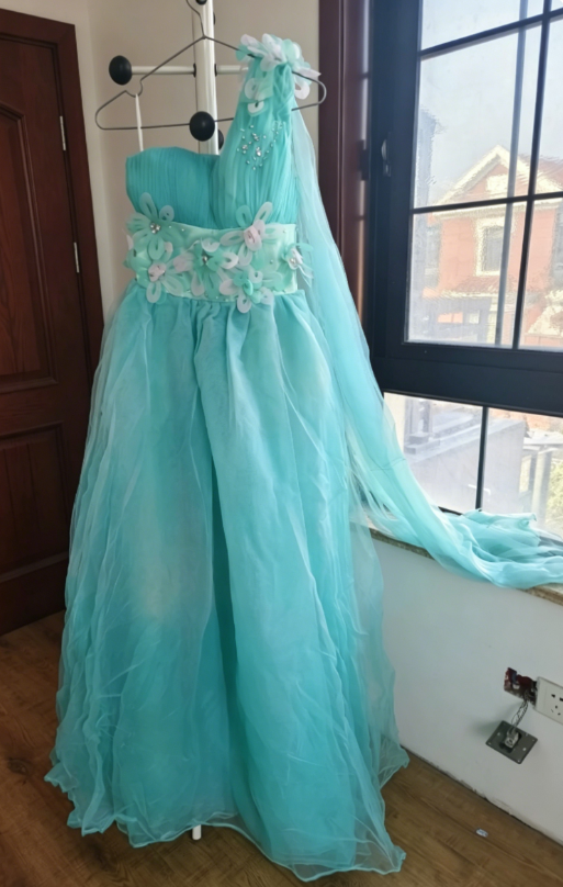 Robe de bal de princesse bustier à volants en satin long, robe de soirée C8117