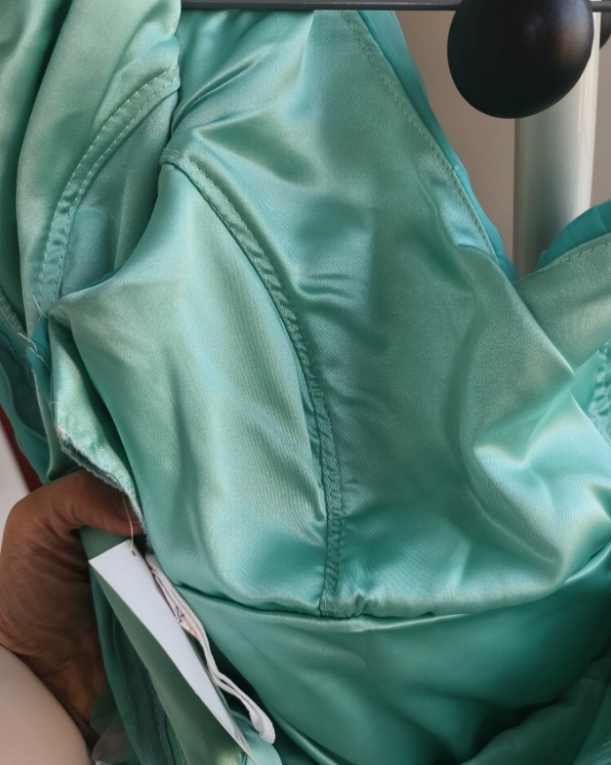 Robe de bal de princesse bustier à volants en satin long, robe de soirée C8117
