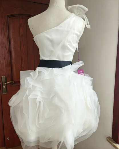Mini robe de soirée en satin, sans bretelles, sans manches, ligne a, simple, C899