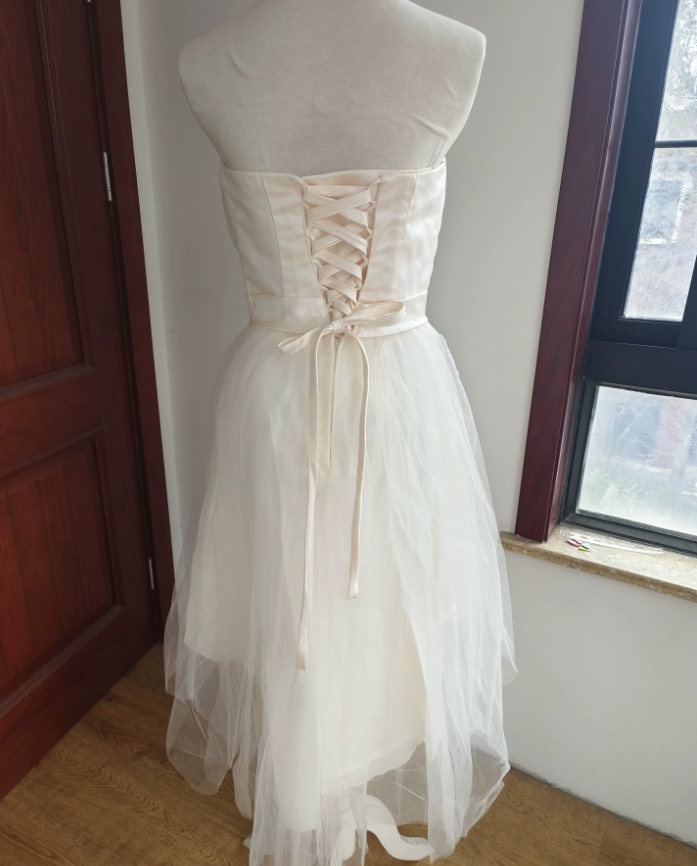 Mini robe de soirée en satin, sans bretelles, sans manches, ligne a, simple, C899