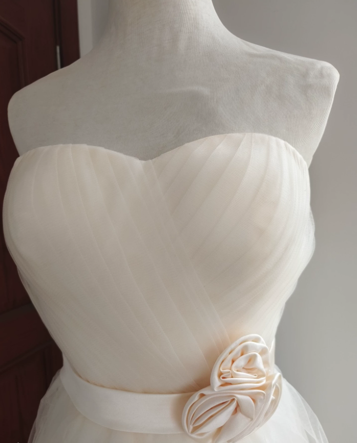 Mini robe de soirée en satin, sans bretelles, sans manches, ligne a, simple, C899