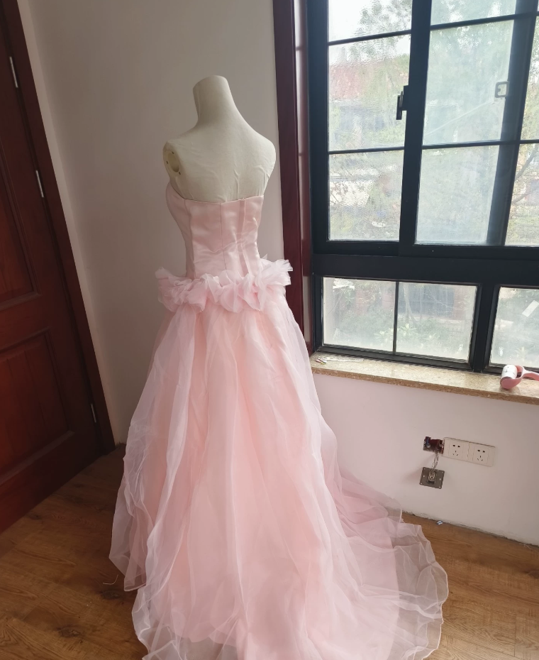 Elegant Strapless Pink Prom Dress Tulle Appliques A-Line Formal Dress C8402