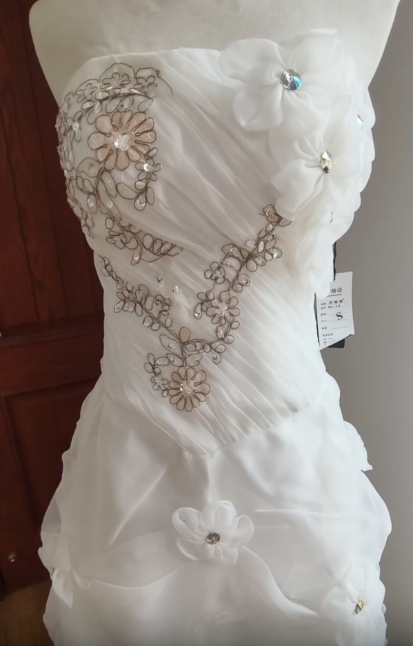 Graceful Strapless Wedding Dresses Beaded Tulle Bridal Dress C8405