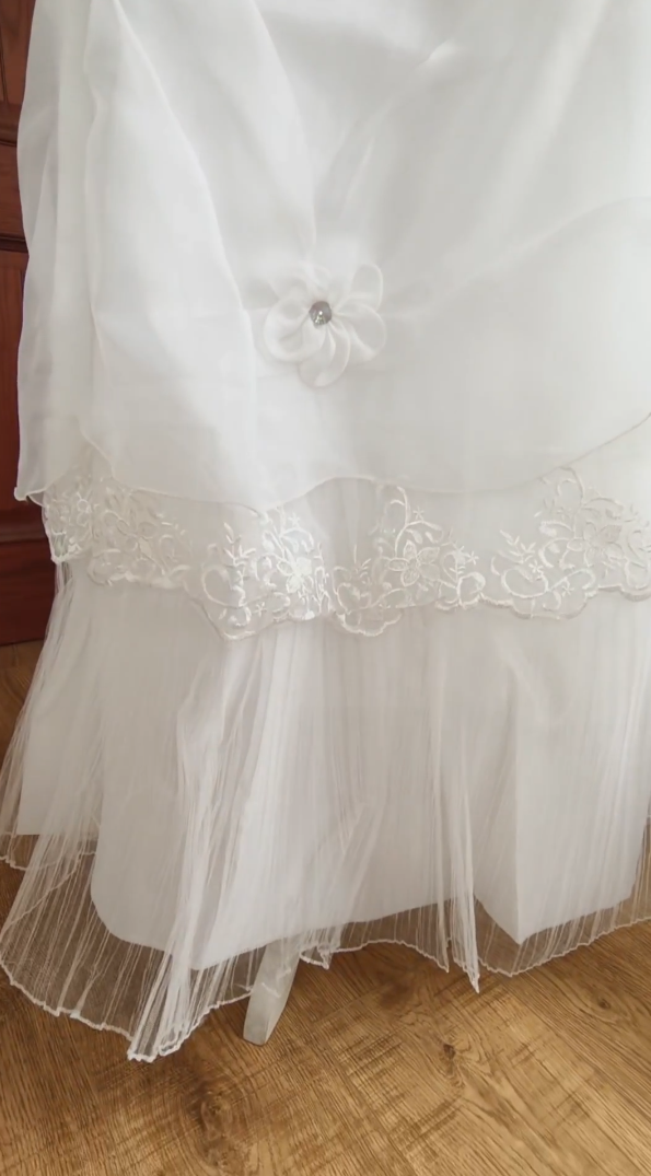Graceful Strapless Wedding Dresses Beaded Tulle Bridal Dress C8405