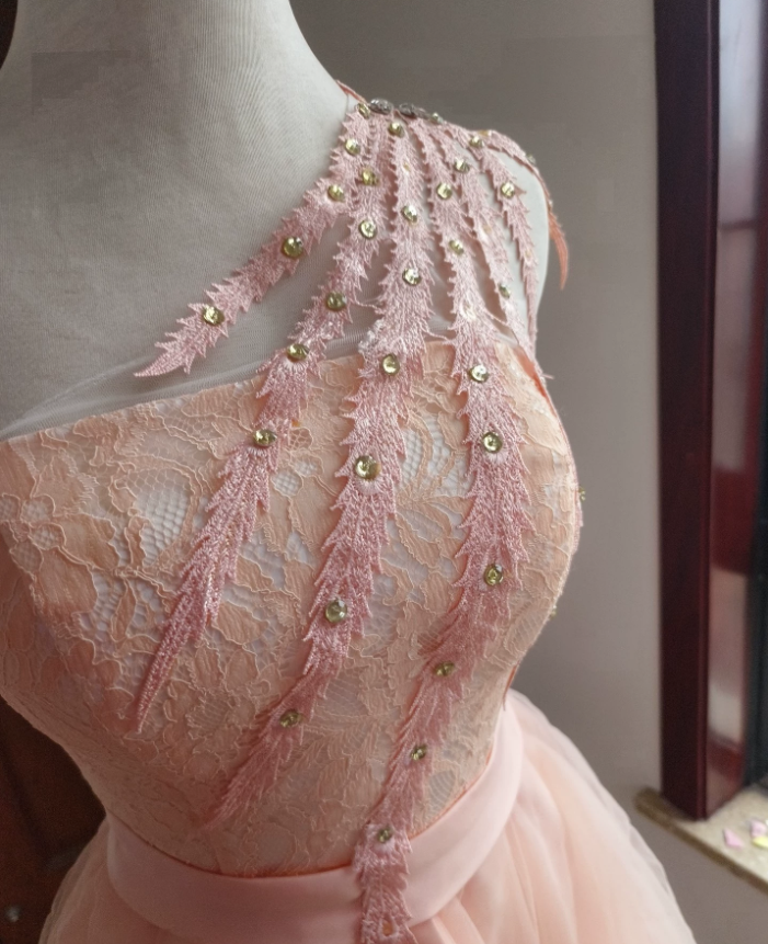 Mini robe de soirée en satin, sans bretelles, sans manches, ligne a, simple, C899