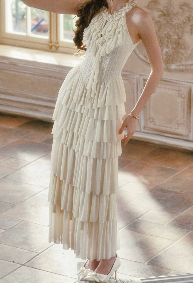 Graceful Halter Neck Ivory Prom Dress Tiered A-Line Lace Formal Dress C8424