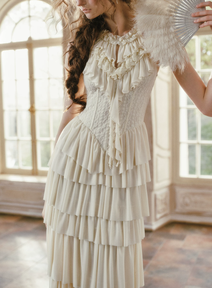 Graceful Halter Neck Ivory Prom Dress Tiered A-Line Lace Formal Dress C8424