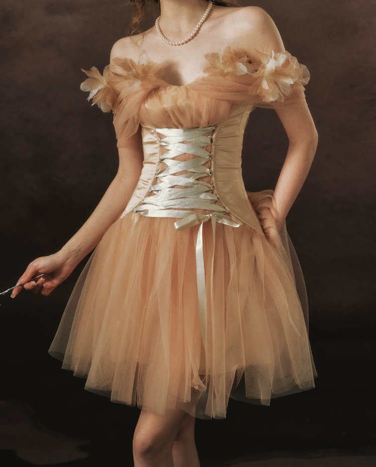 Mini robe de soirée en satin, sans bretelles, sans manches, ligne a, simple, C899