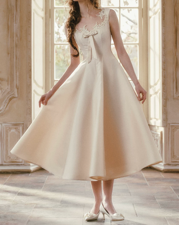 Charming A-Line Satin Prom Dress Bow Appliques Evening Dress C8441