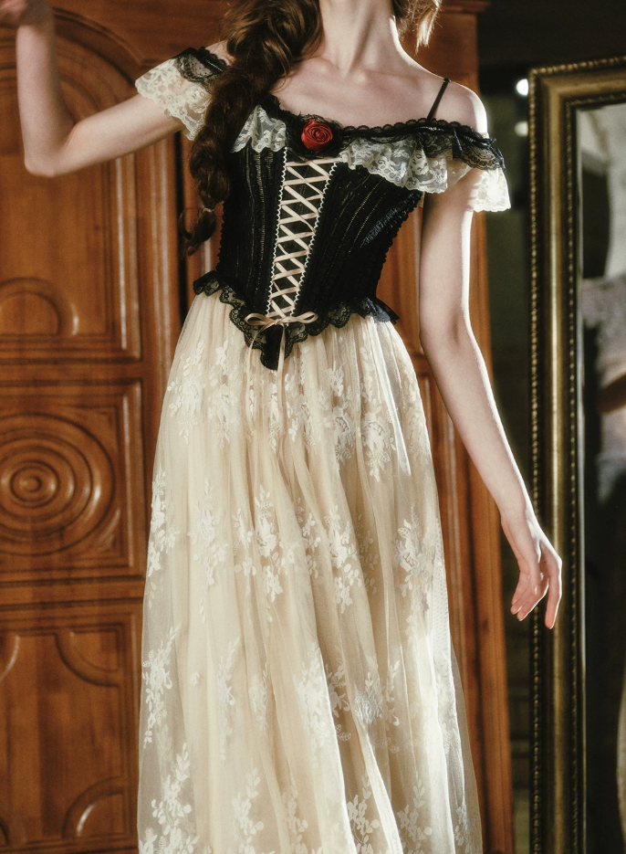 Attractive Spaghetti Straps Black Bodice Prom Dress Ivory Lace Tulle A-Line Evening Dress C8442