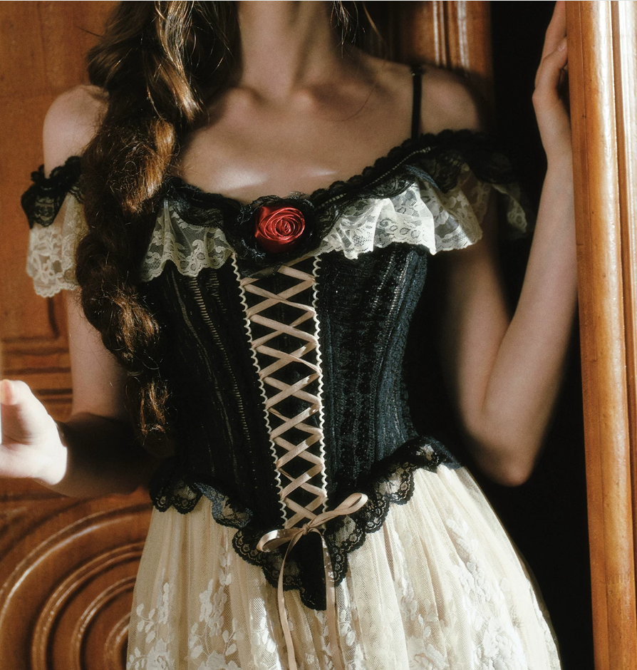 Attractive Spaghetti Straps Black Bodice Prom Dress Ivory Lace Tulle A-Line Evening Dress C8442