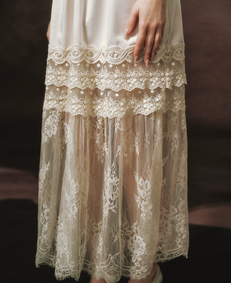 Robe de bal de princesse bustier à volants en satin long, robe de soirée C8117