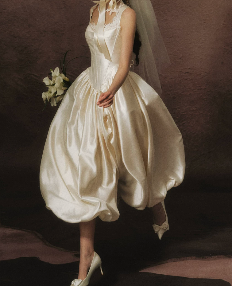Superbe robe de mariée sirène bustier en satin et tulle, longue et en dentelle, C4563