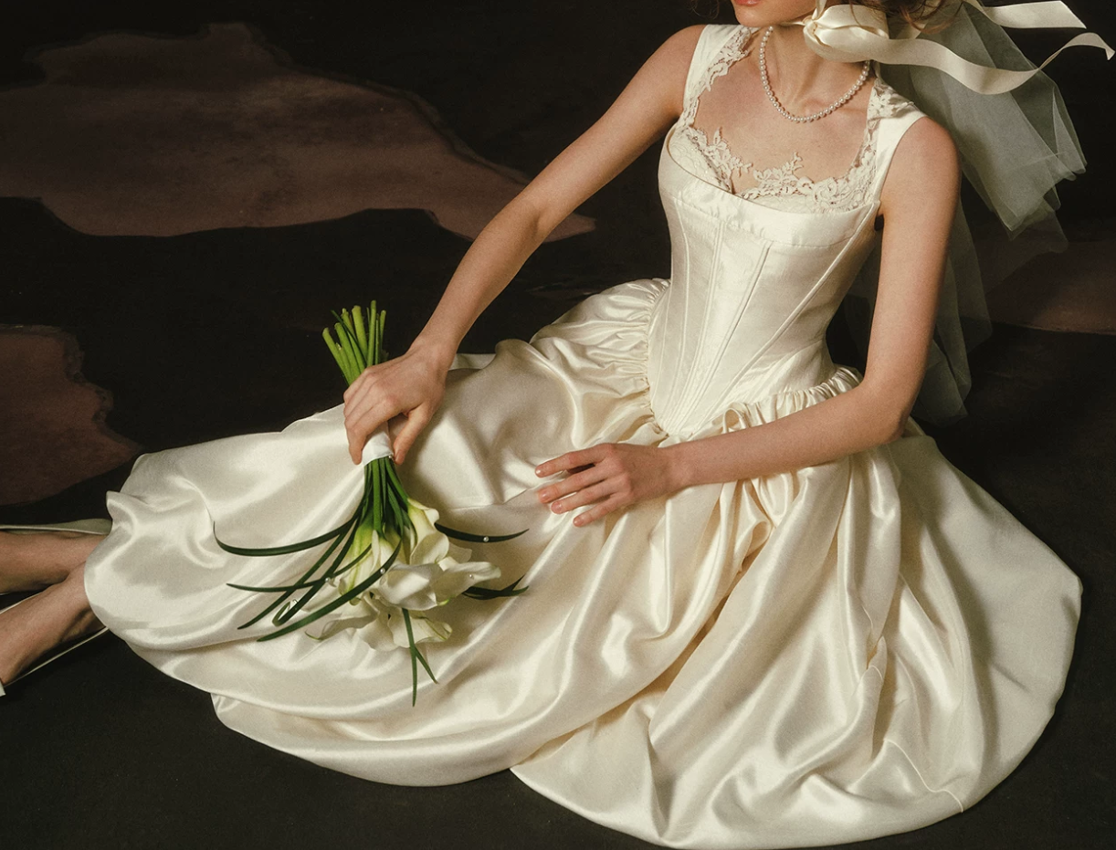 Superbe robe de mariée sirène bustier en satin et tulle, longue et en dentelle, C4563