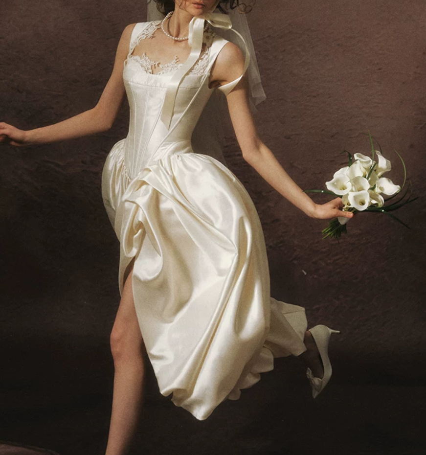 Superbe robe de mariée sirène bustier en satin et tulle, longue et en dentelle, C4563