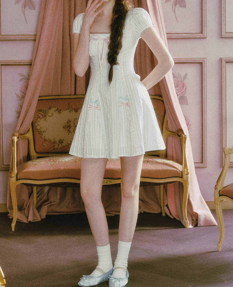 Mini robe de soirée en satin, sans bretelles, sans manches, ligne a, simple, C899