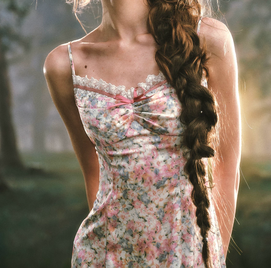 Robe de bal de princesse bustier à volants en satin long, robe de soirée C8117