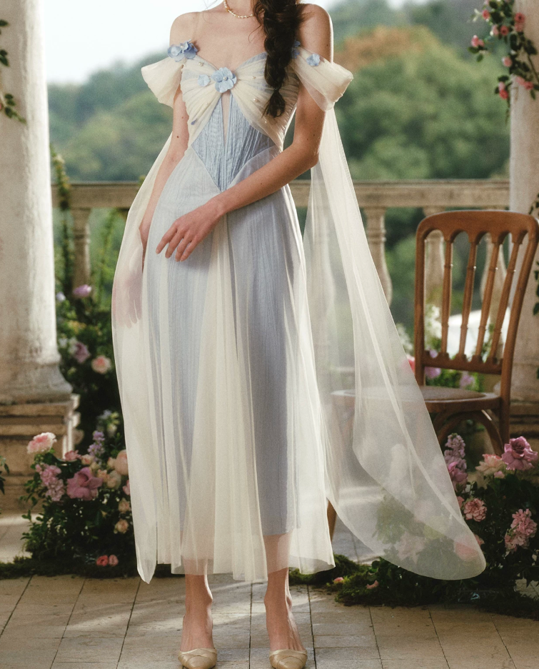 Trendy Off-the-Shoulder White & Blue Prom Dress Appliques Tulle A-Line Evening Dress C8508