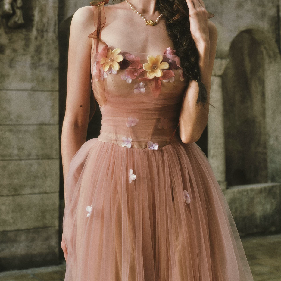 Ethereal Appliques Pink Prom Dress A-Line Spaghetti Straps Evening Dress C8512