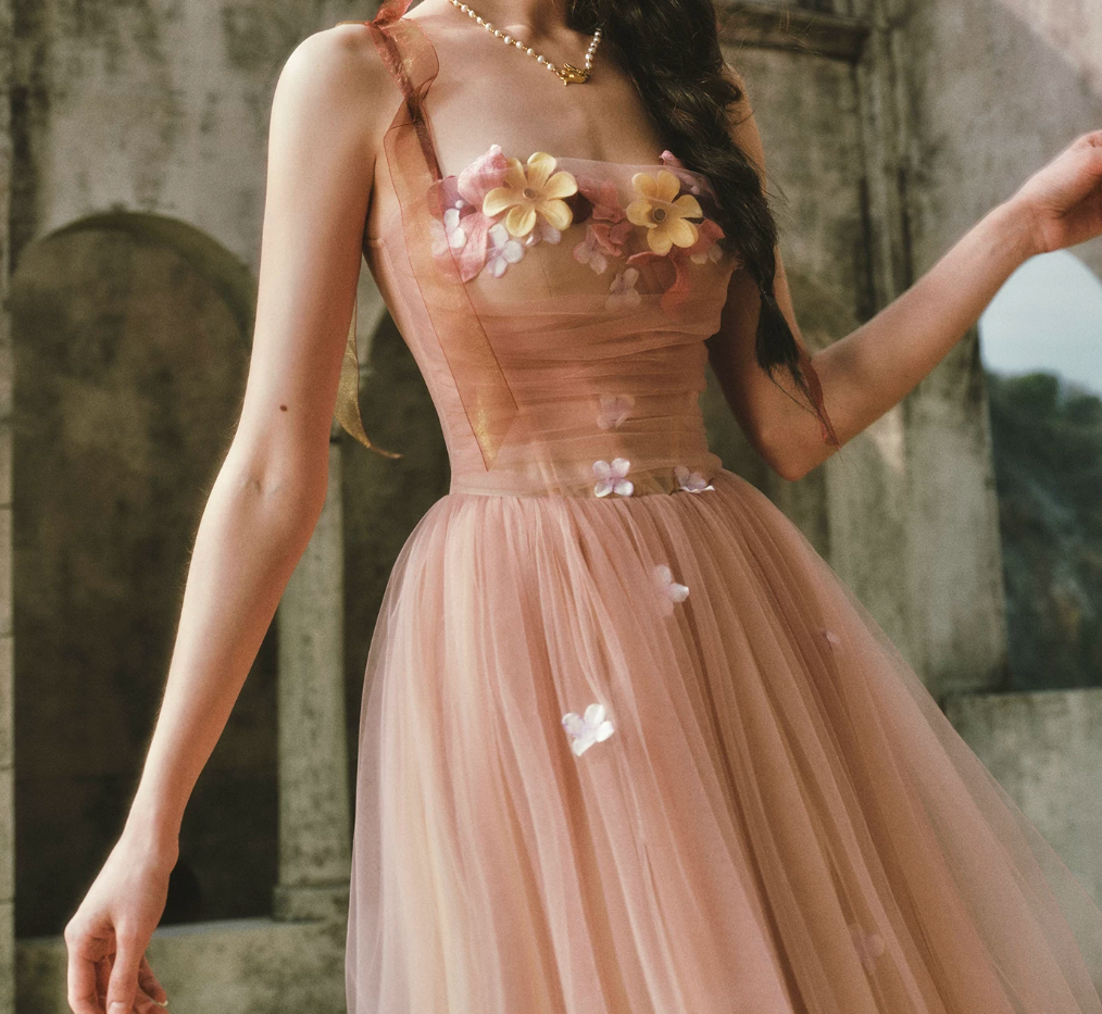 Ethereal Appliques Pink Prom Dress A-Line Spaghetti Straps Evening Dress C8512