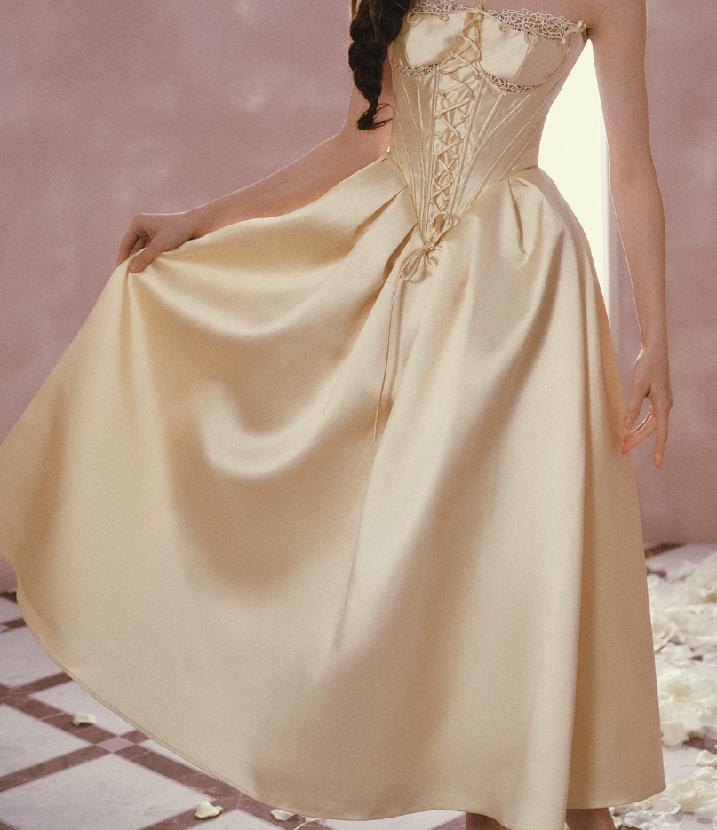 Robe de bal de princesse bustier à volants en satin long, robe de soirée C8117