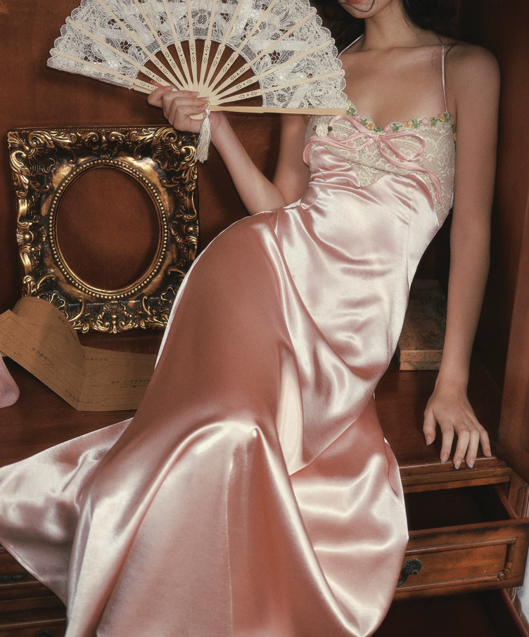 Robe de bal de princesse bustier à volants en satin long, robe de soirée C8117