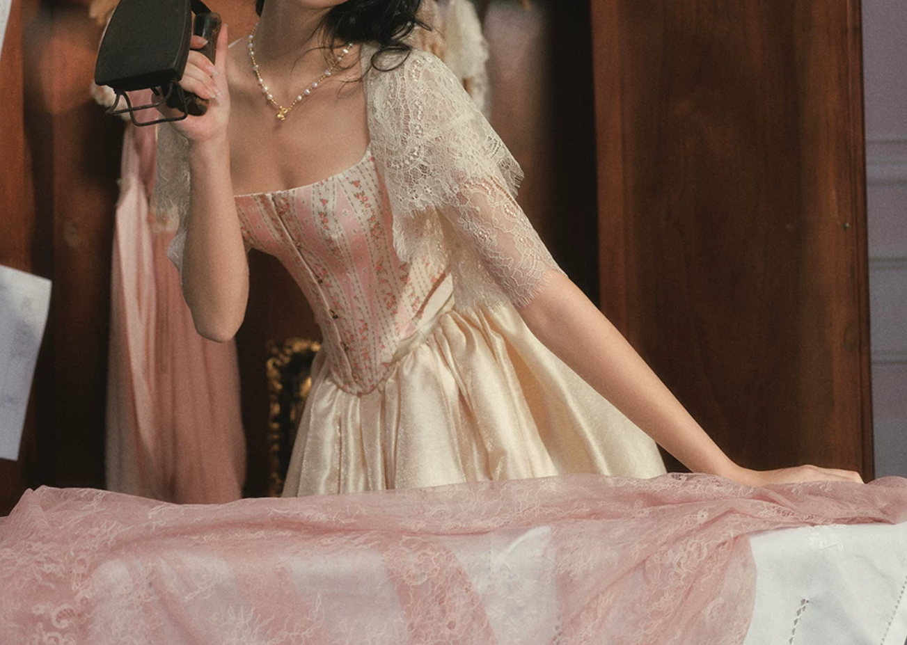 Robe de bal de princesse bustier à volants en satin long, robe de soirée C8117