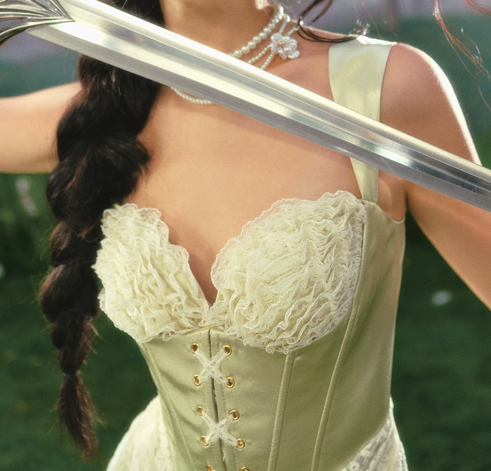 Robe de bal de princesse bustier à volants en satin long, robe de soirée C8117