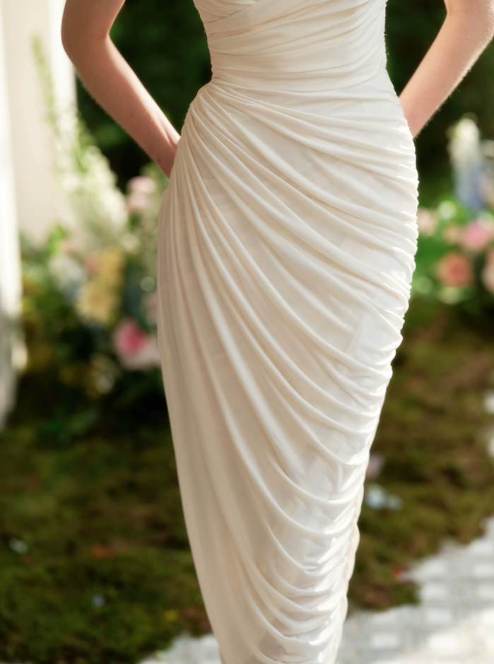 Chic Strapless White Wedding Dresses With Scarf Appliqeus Ruched Bridal Dress C8624