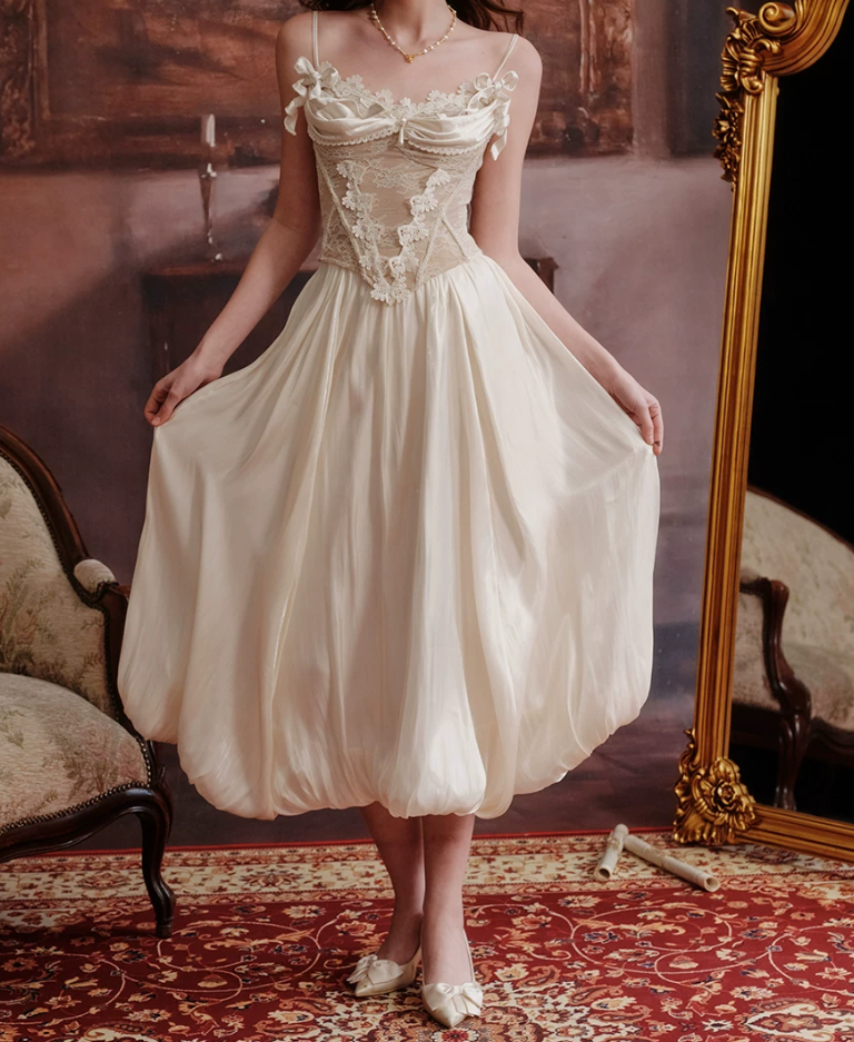 Glam Spaghetti Straps Ivory Prom Dress Appliques Lace A-Line Evening Dress C8641