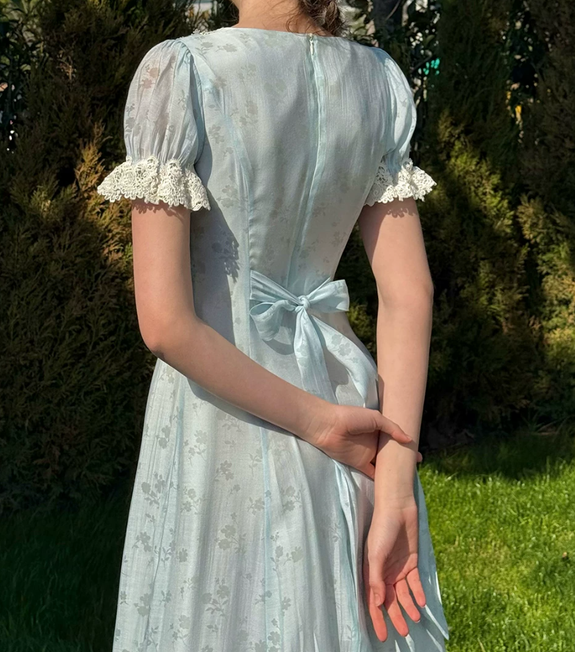 Romantic Short Sleeve Blue Prom Dress Lace V Neck A-Line Evening Dress C8644