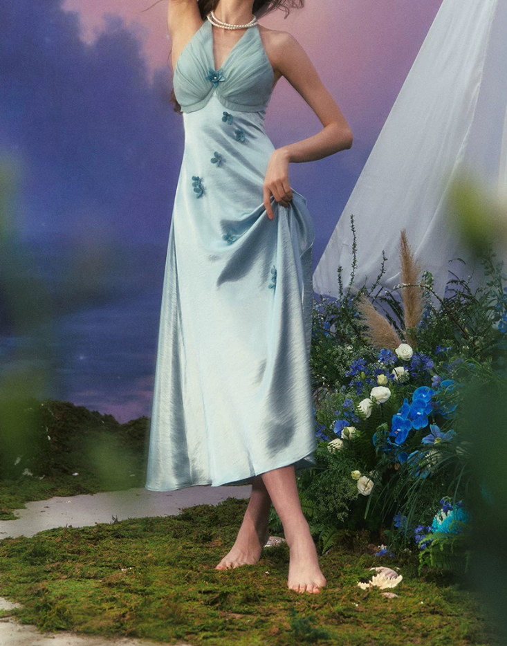 Chic Halter Neck Blue Prom Dress Satin Appliques A-Line Evening Dress C8656
