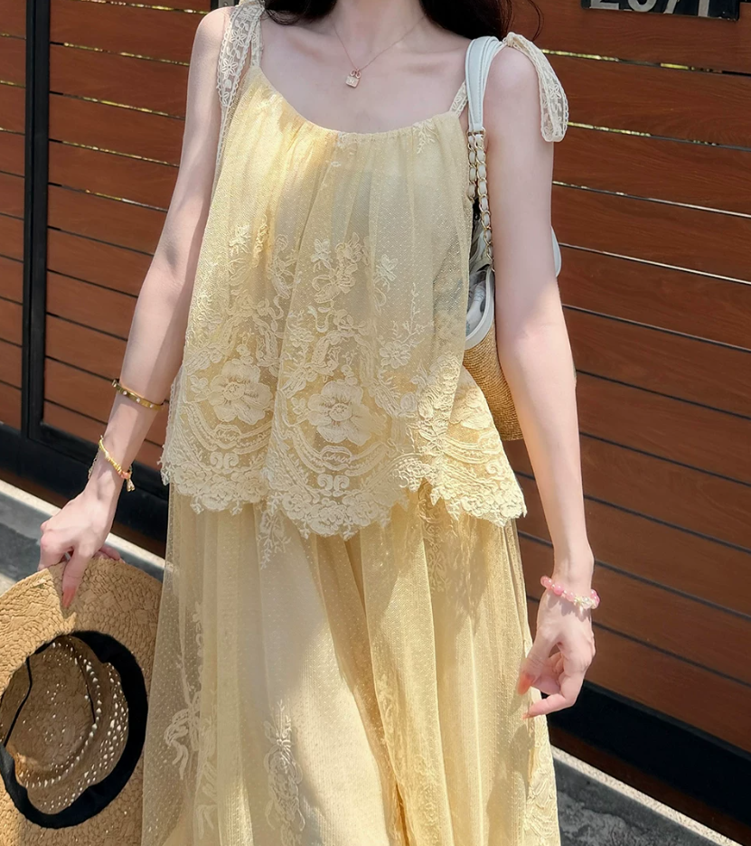 Elegant Spaghetti Straps Ivory Prom Dress Lace Tiered A-Line Evening Dress C8697