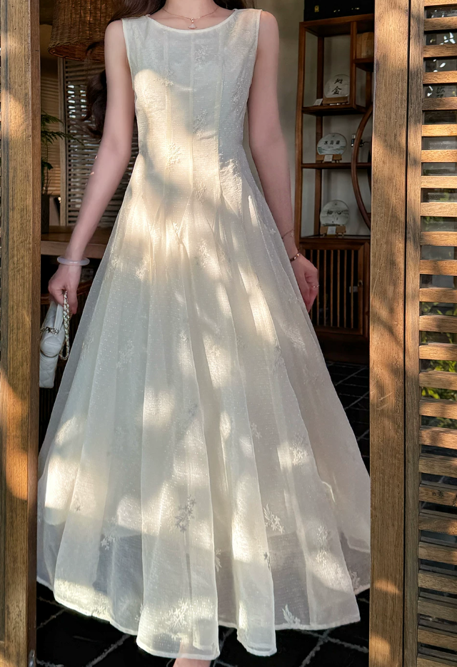Graceful Jewel Neck White Prom Dress Embroidered A-Line Evening Dress C8698