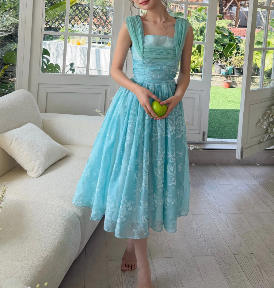 Mini robe de soirée en satin, sans bretelles, sans manches, ligne a, simple, C899