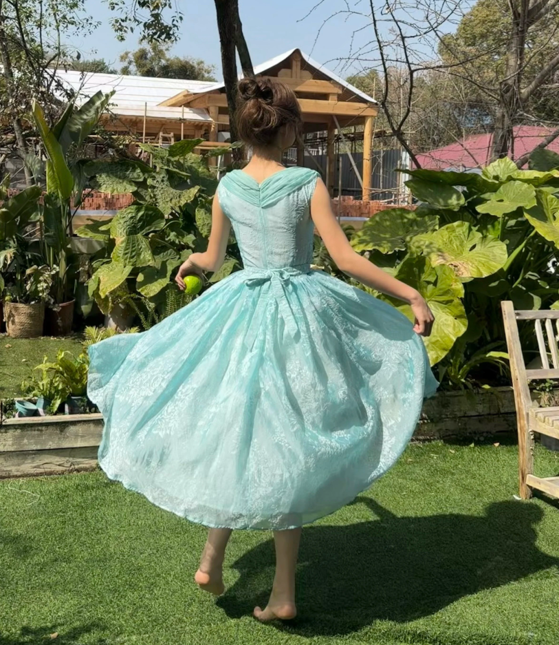 Mini robe de soirée en satin, sans bretelles, sans manches, ligne a, simple, C899