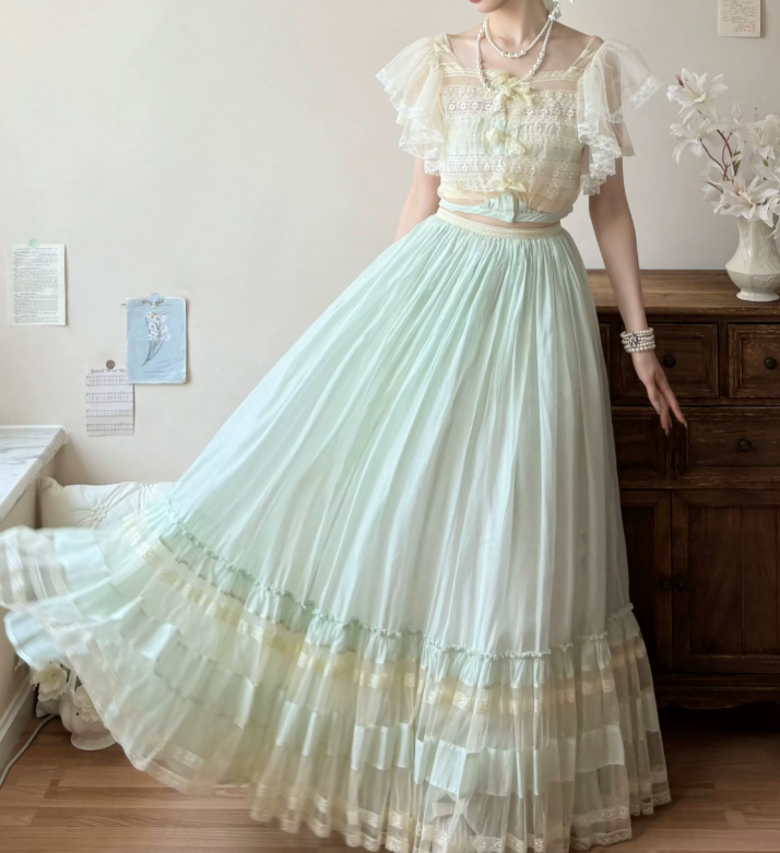 Robe de bal de princesse bustier à volants en satin long, robe de soirée C8117