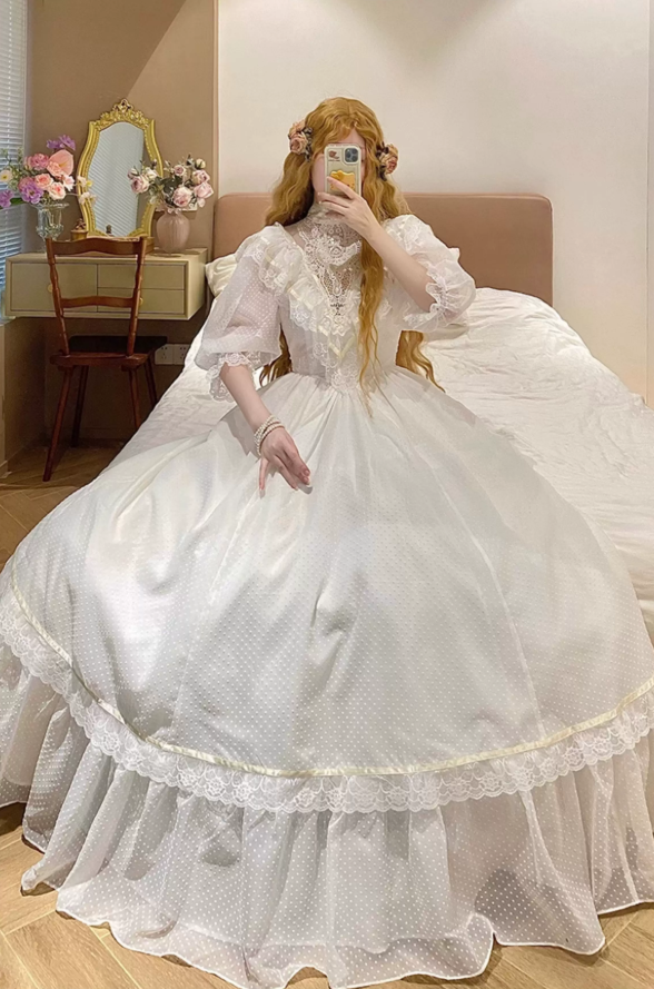 Superbe robe de mariée sirène bustier en satin et tulle, longue et en dentelle, C4563