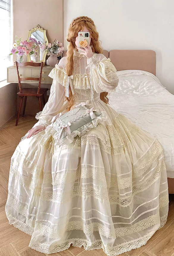 Ornate High Collar Lace Wedding Dresses Ivory Long Sleeve A-Line Bridal Dress C8753