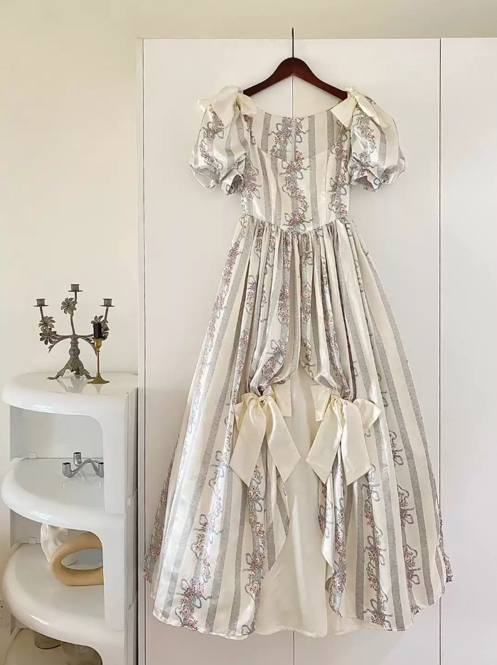 Trendy Short Sleeve Floral Ball Gown Bows Satin Sweet 16 Dresses C8770