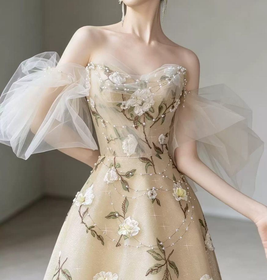 Robe de bal de princesse bustier à volants en satin long, robe de soirée C8117