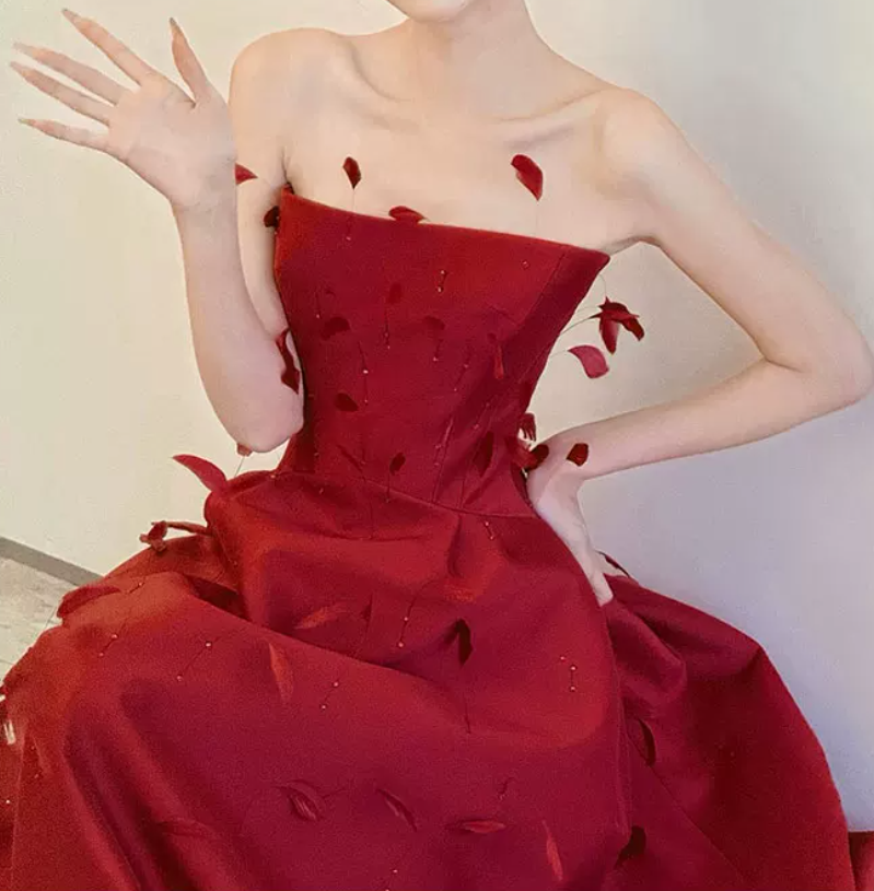 Sexy Strapless Red Prom Dress Feather Sequins A-Line Evening Dress C8794