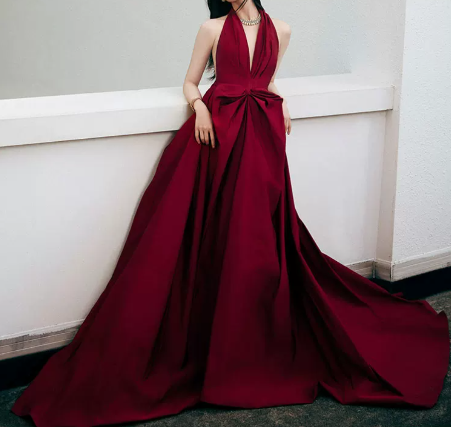 Romantic Halter Neck Red Prom Dress Ruched A-Line Evening Dress C8811