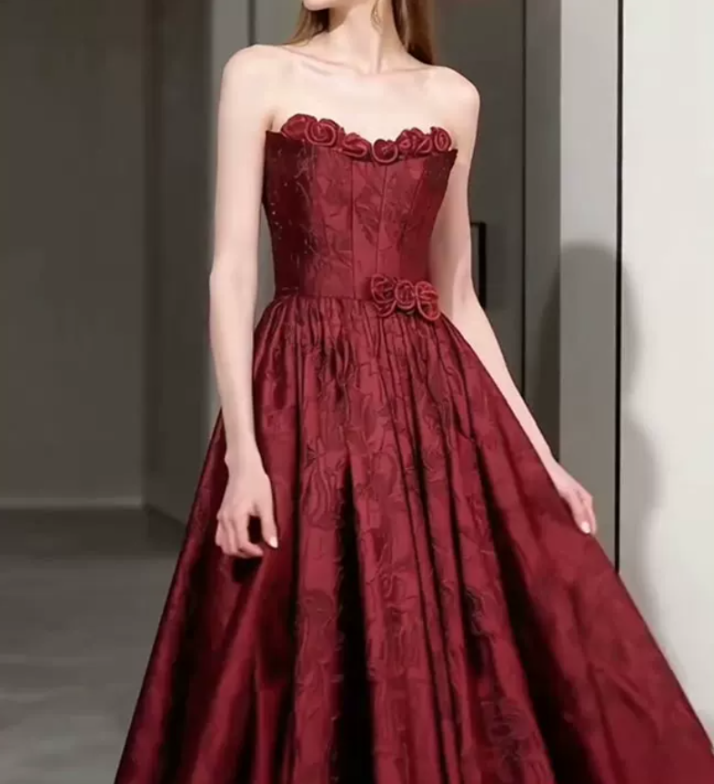 Robe de bal de princesse bustier à volants en satin long, robe de soirée C8117