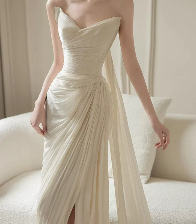 Chic Strapless Ruched Wedding Dresses With Scarf Satin Sheath Bridal Dress C8817