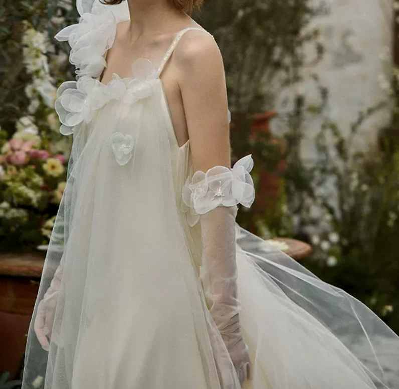Superbe robe de mariée sirène bustier en satin et tulle, longue et en dentelle, C4563