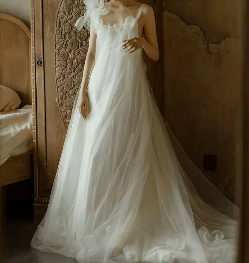 Superbe robe de mariée sirène bustier en satin et tulle, longue et en dentelle, C4563