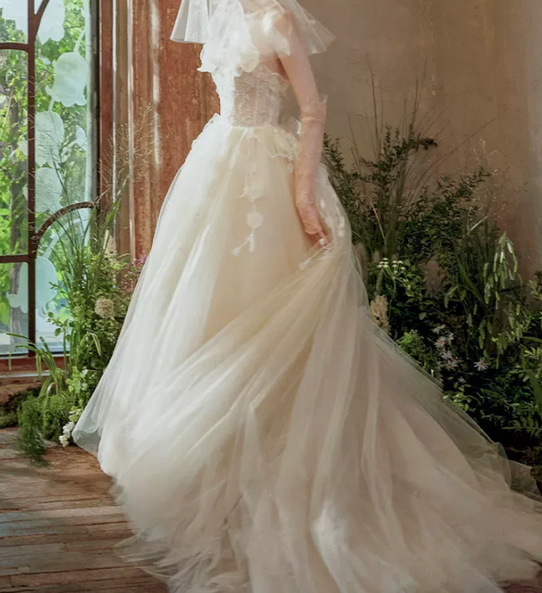 Superbe robe de mariée sirène bustier en satin et tulle, longue et en dentelle, C4563