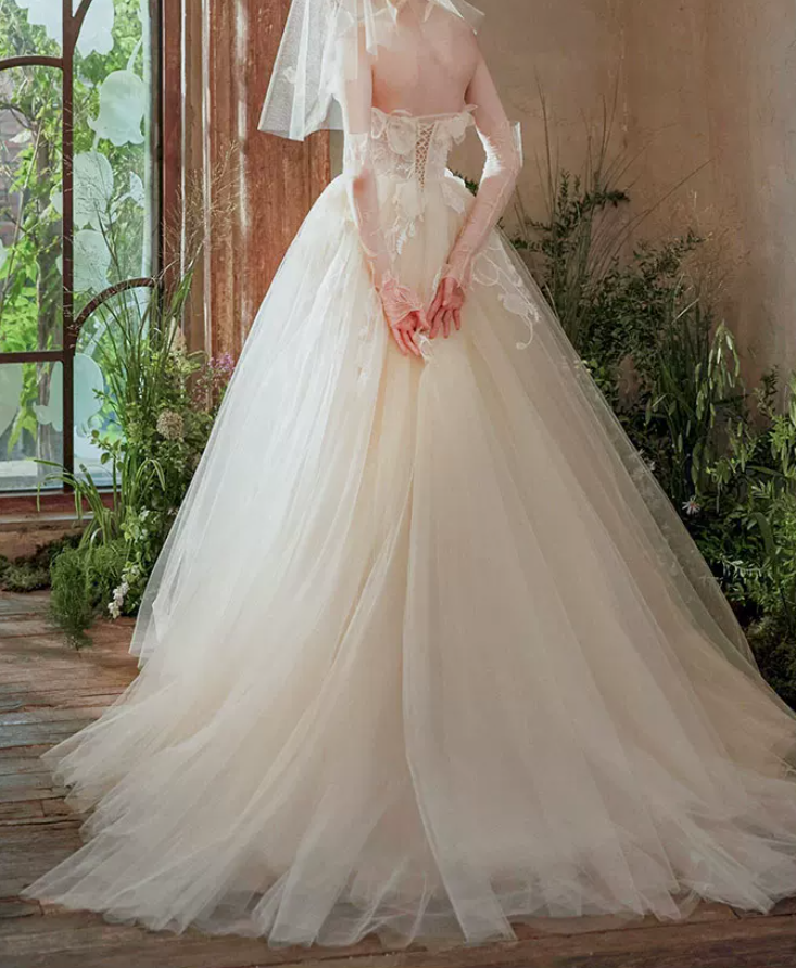 Superbe robe de mariée sirène bustier en satin et tulle, longue et en dentelle, C4563